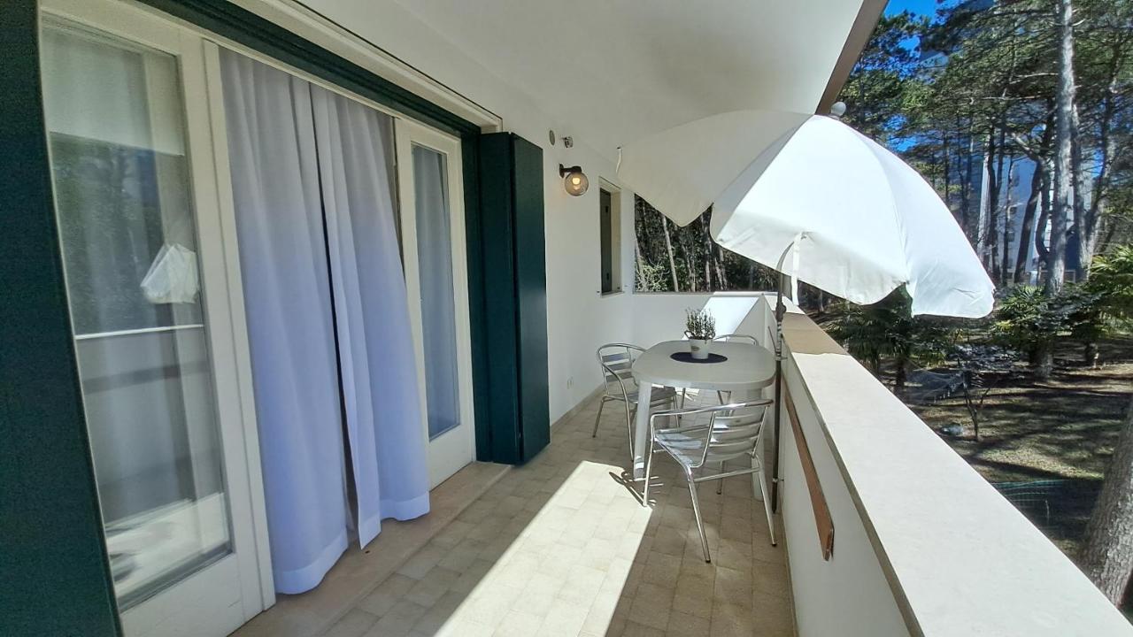 Villa Barbara Fra I Pini Lignano Sabbiadoro Kültér fotó