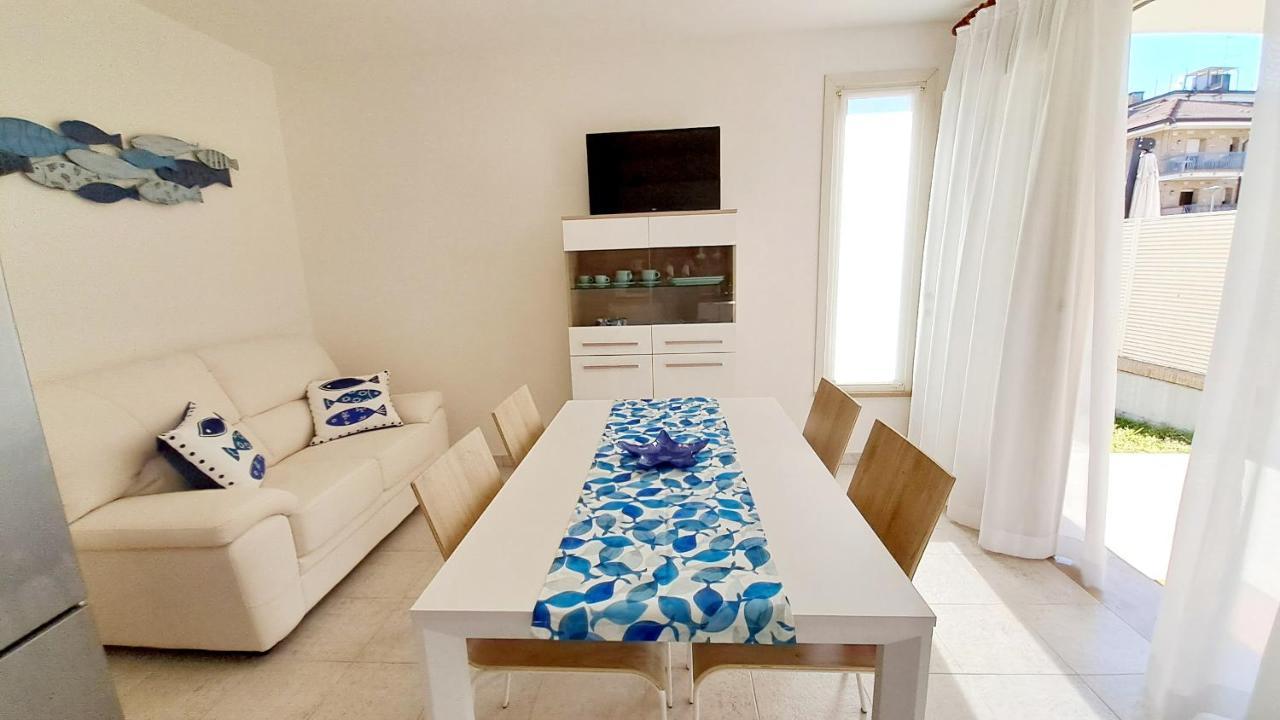Villa Barbara Fra I Pini Lignano Sabbiadoro Kültér fotó