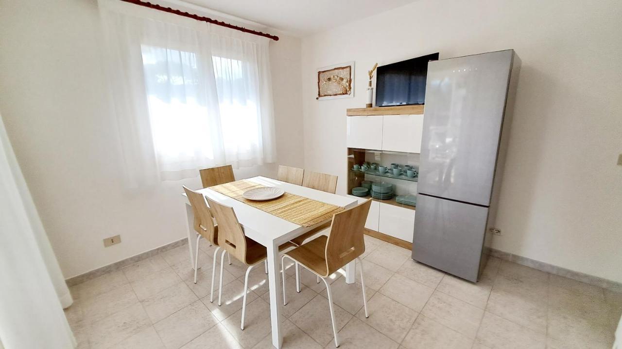 Villa Barbara Fra I Pini Lignano Sabbiadoro Kültér fotó